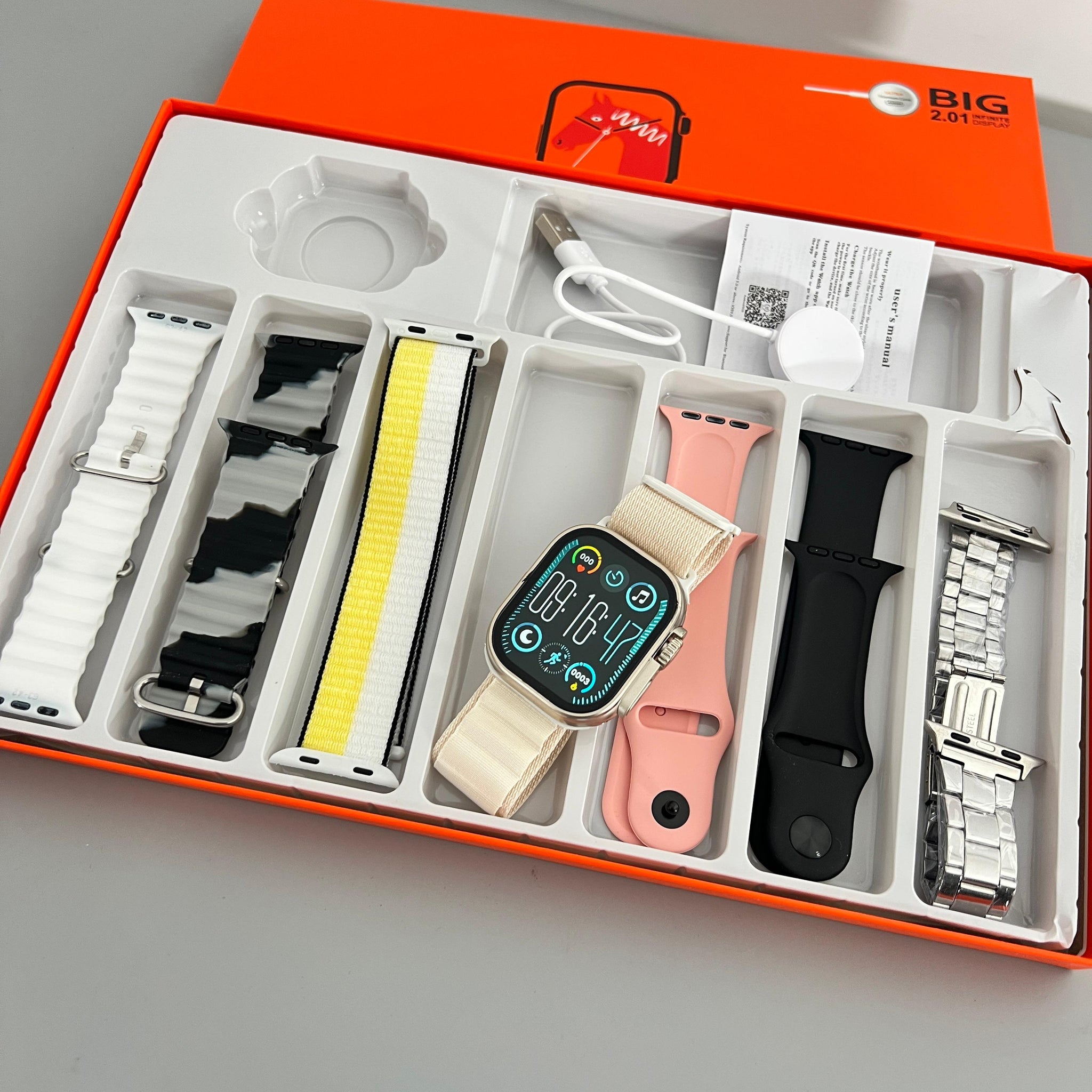 Smartwatch with 7 strap
